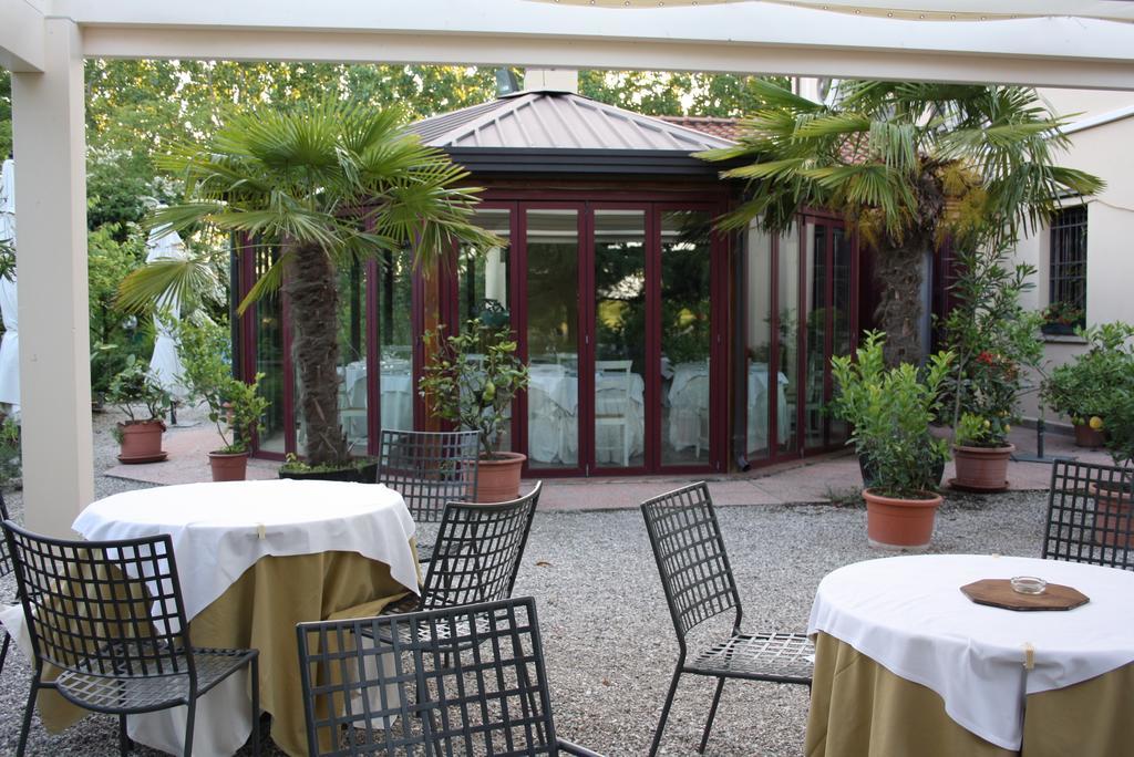 Villa Belfiore Ostellato Exterior photo